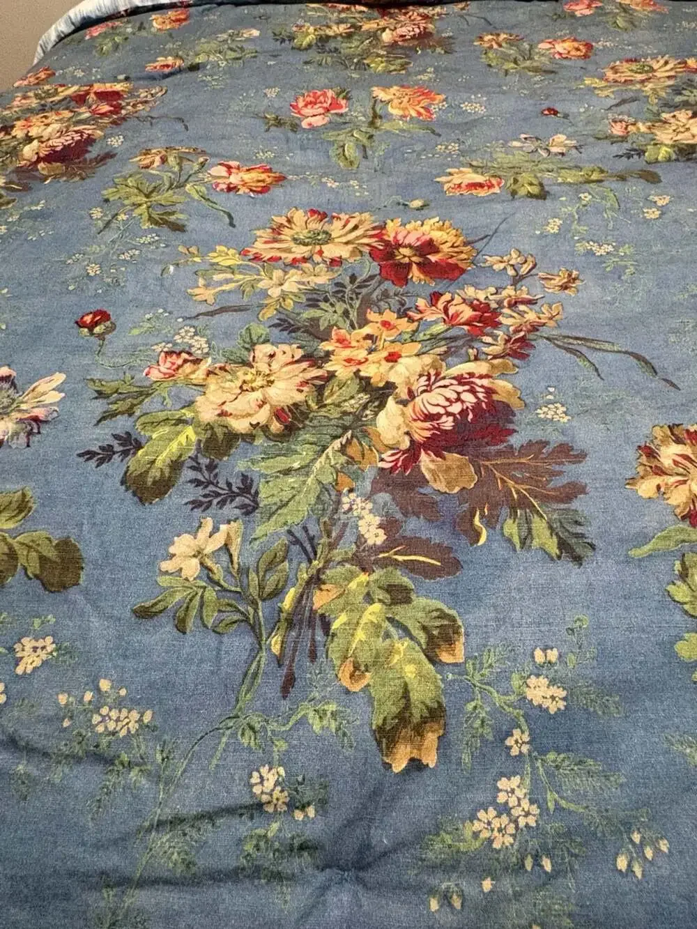 Pottery Barn Meadow Floral Reversible Comforter